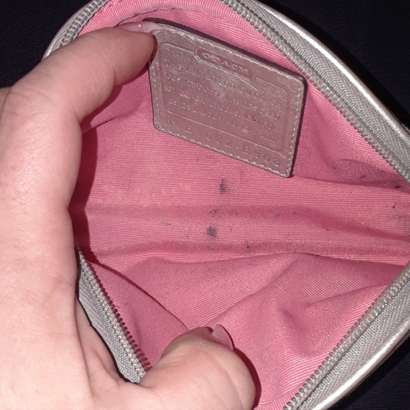 Coach Make up Bag - Picture 3 of 3